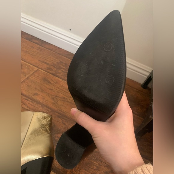 Gianvito Rossi gold ankle boots -size 7 (EU 37.5) - Picture 6 of 8